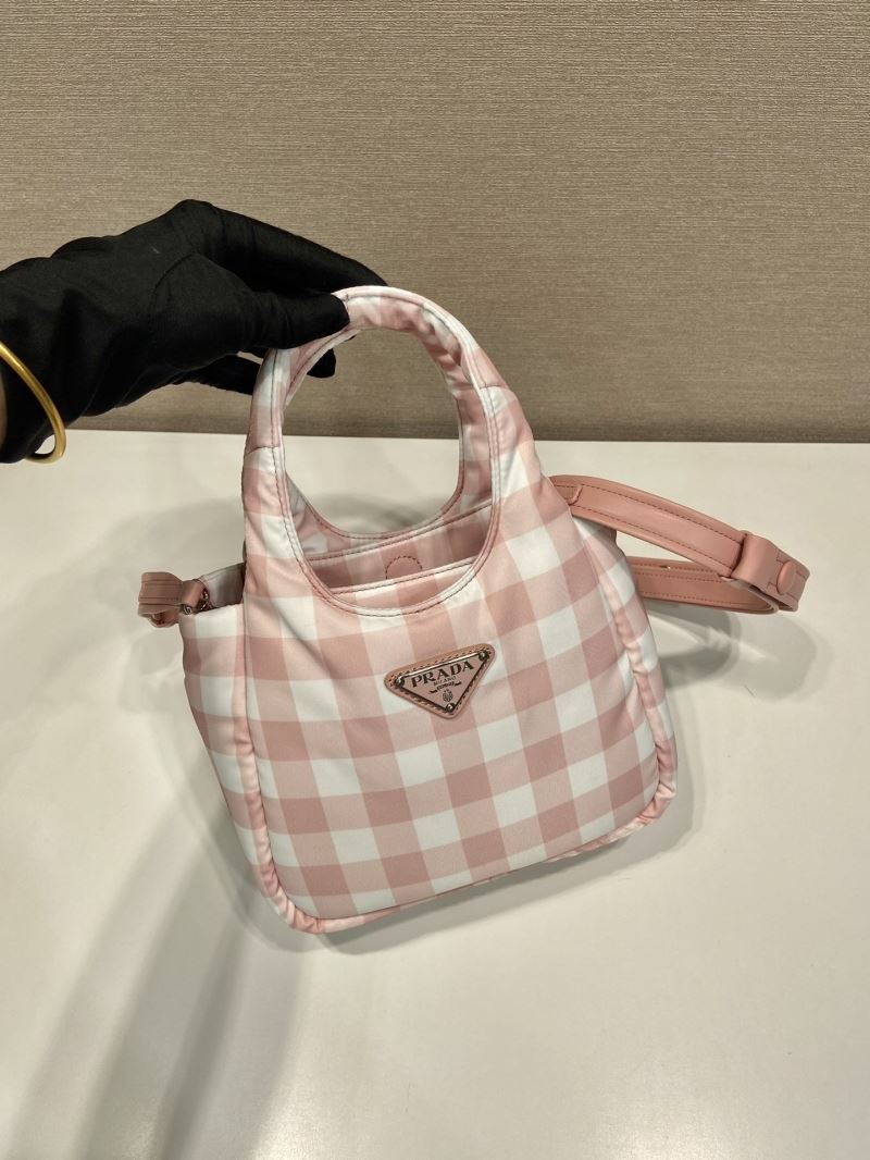 Pra*a tote bags